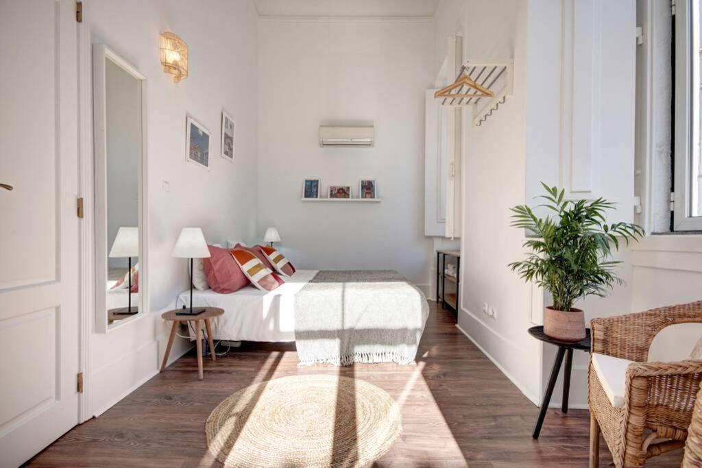 Unique Sao Bento Apartment Ideal For A Group Lisboa Exterior foto