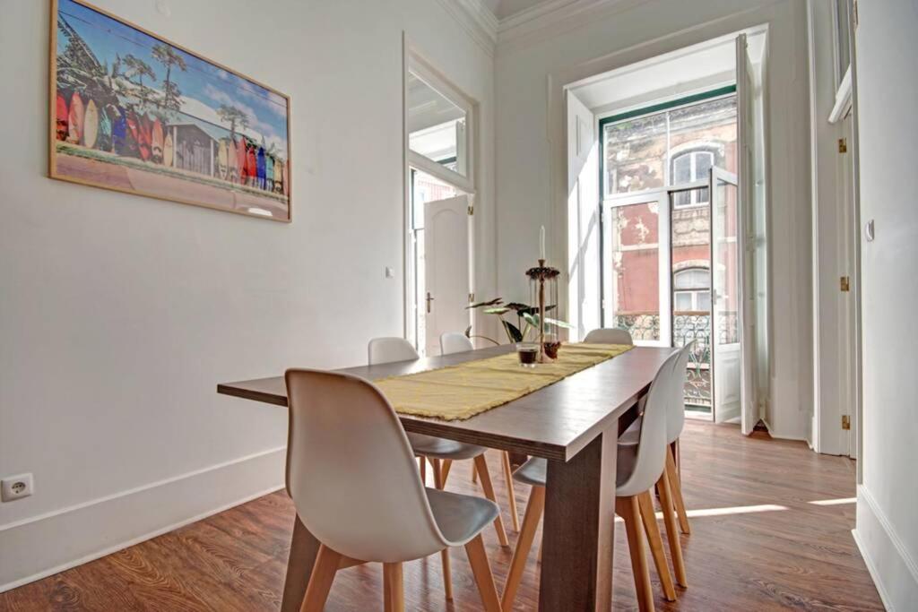 Unique Sao Bento Apartment Ideal For A Group Lisboa Exterior foto